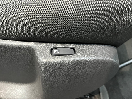 Renault Sandero Stepway 1.6 AT (102 л.с.) 2017