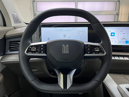 Москвич M90 2026