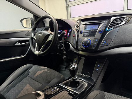 Hyundai i40 1.6 GDI MT (135 л.с.) 2014