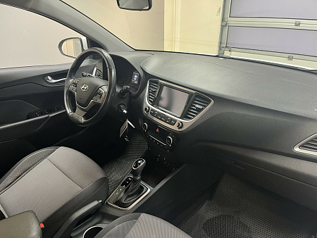 Hyundai Solaris 1.6 AT (123 л.с.) 2018