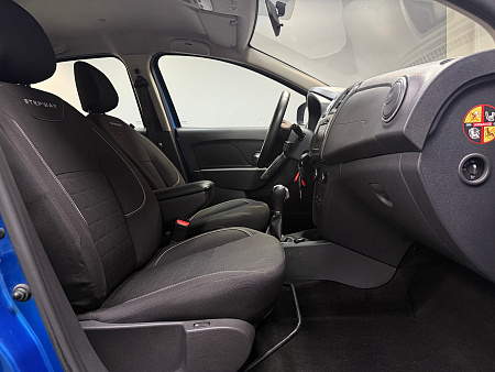 Renault Logan Stepway 1.6 CVT (113 л.с.) 2020