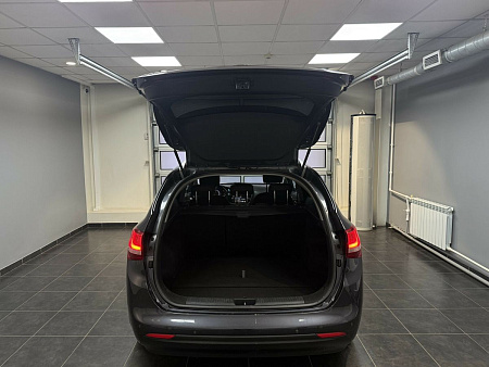 Kia Ceed 1.6 AT (130 л.с.) 2017