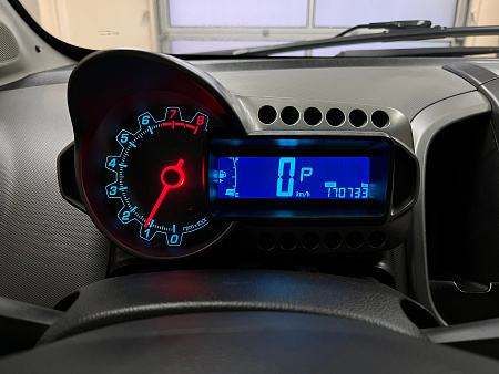 Chevrolet Aveo 1.6 AT (115 л.с.) 2012