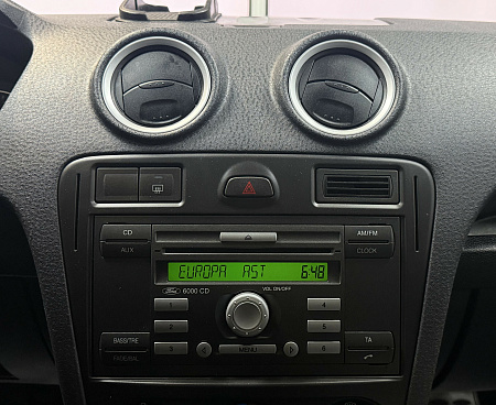 Ford Fusion 1.6 MT (101 л.с.) 2008