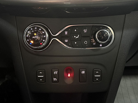 Renault Logan Stepway 1.6 CVT (113 л.с.) 2021