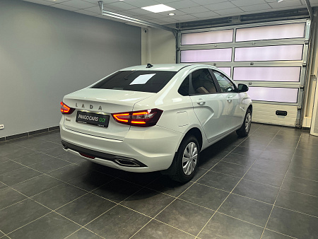 ВАЗ (LADA) Vesta 1.6 MT (106 л.с.) 2024