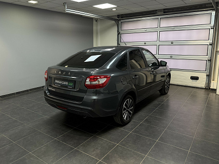 ВАЗ (LADA) Granta 1.6 MT (106 л.с.) 2024