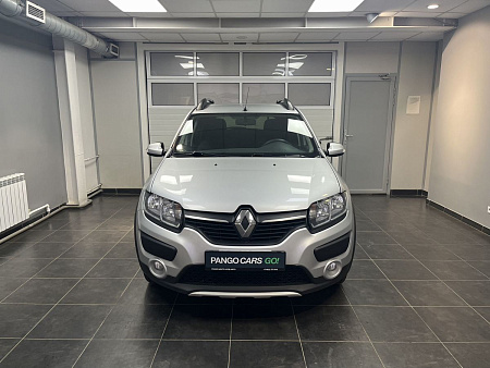 Renault Sandero Stepway 1.6 MT (102 л.с.) 2016