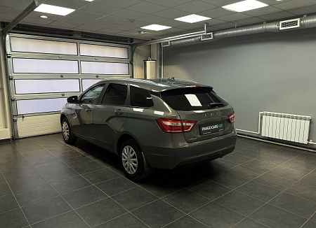 ВАЗ (LADA) Vesta 1.6 MT (106 л.с.) 2022