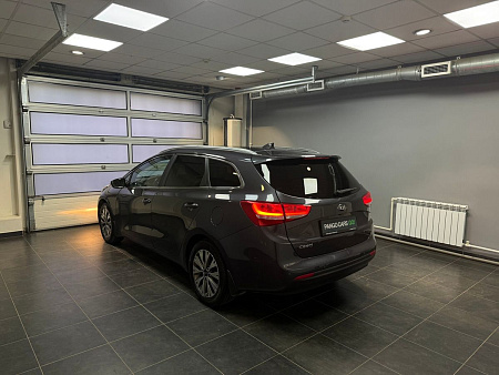 Kia Ceed 1.6 AT (130 л.с.) 2017