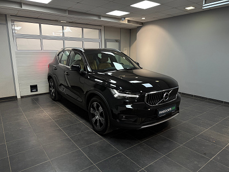 Volvo XC40 2.0 4WD AT (190 л.с.) 2021