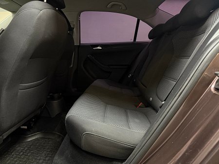 Volkswagen Jetta 1.6 MT (85 л.с.) 2014