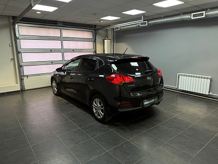 KIA Ceed 1.6 AT (129 л.с.) 2014