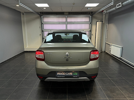 Renault Logan Stepway 1.6 MT (113 л.с.) 2019