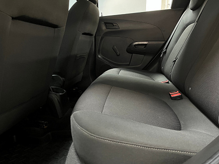 Chevrolet Aveo 1.6 AT (115 л.с.) 2012