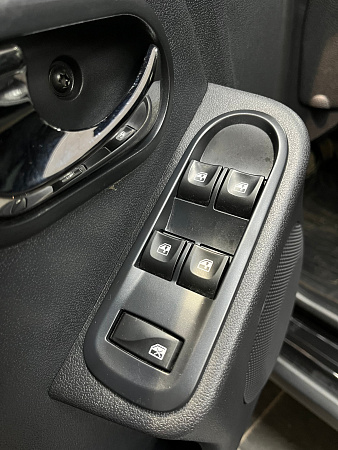 ВАЗ (LADA) Largus Cross 1.6 MT (106 л.с.) 2025
