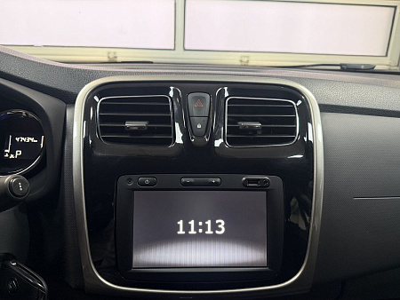 Renault Logan Stepway 1.6 CVT (113 л.с.) 2021