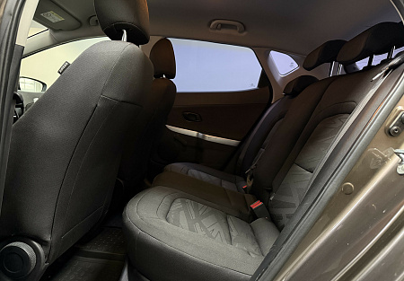 KIA Ceed 1.6 MT (129 л.с.) 2013