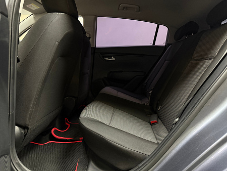 KIA Rio X-Line 1.6 MT (123 л.с.) 2018