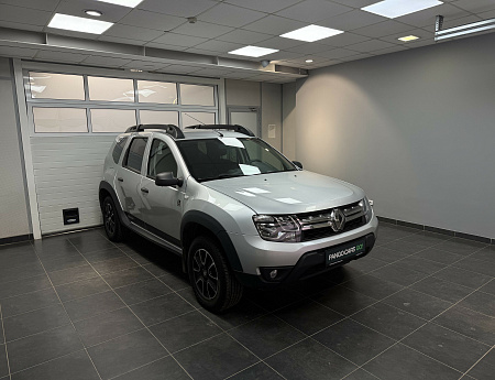 Renault Duster 2.0 4WD AT (143 л.с.) 2017