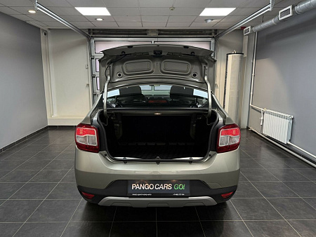 Renault Logan Stepway 1.6 MT (113 л.с.) 2019