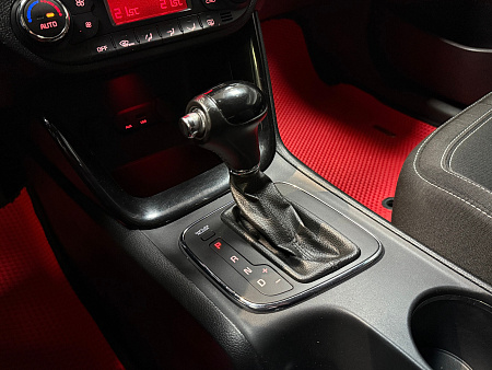 KIA Ceed 1.6 AT (129 л.с.) 2014