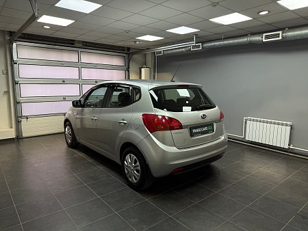 KIA Venga 1.6 MT (125 л.с.) 2013