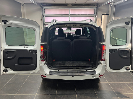 ВАЗ (LADA) Largus 1.6 MT (106 л.с.) 2021