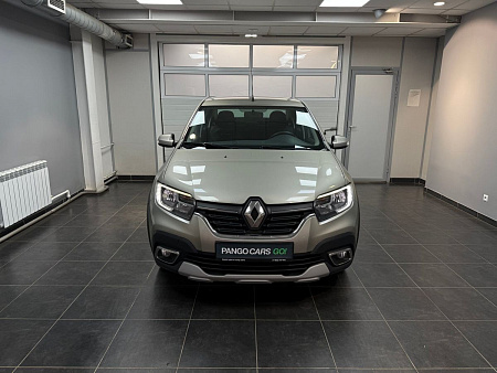 Renault Logan Stepway 1.6 MT (113 л.с.) 2019