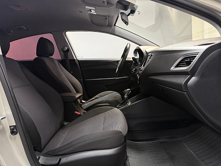 Hyundai Solaris 1.6 AT (123 л.с.) 2019
