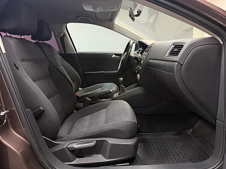 Volkswagen Jetta 1.6 MT (85 л.с.) 2014