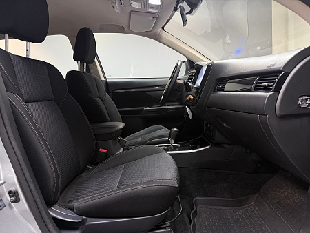 Mitsubishi Outlander 2.0 CVT (146 л.с.) 2019