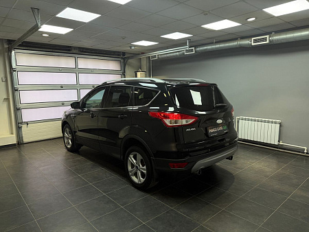Ford Kuga 1.6 4WD AT (150 л.с.) 2015