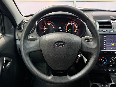 ВАЗ (LADA) Granta 1.6 MT (106 л.с.) 2024