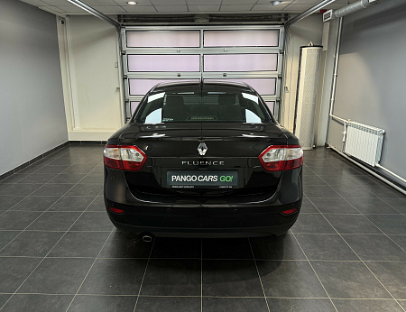 Renault Fluence 1.6 MT (106 л.с.) 2010