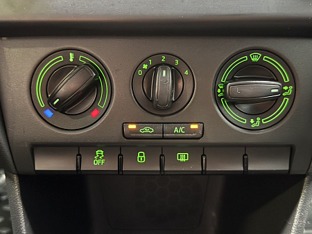 Skoda Rapid 1.6 MPI MT (90 л.с.) 2017