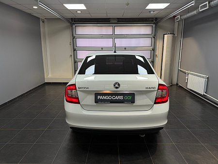 Skoda Rapid 1.6 MPI MT (90 л.с.) 2015