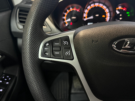 ВАЗ (LADA) Vesta 1.6 MT (106 л.с.) 2022