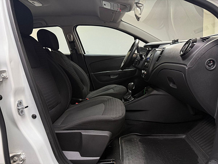 Renault Kaptur 1.6 CVT (114 л.с.) 2017