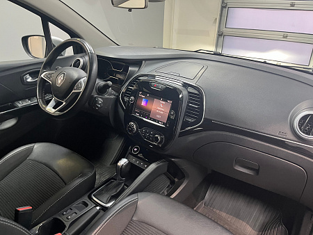 Renault Kaptur 1.3 TCe CVT (150 л.с.) 2021