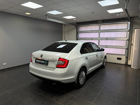 Skoda Rapid 1.6 MPI MT (90 л.с.) 2015