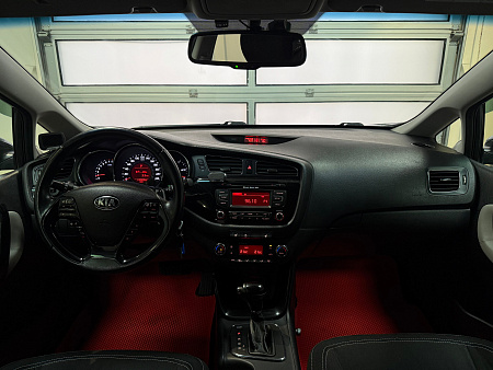 KIA Ceed 1.6 AT (129 л.с.) 2014