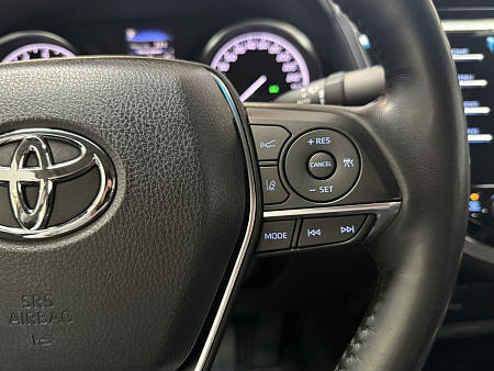 Toyota Camry 2.5 AT (181 л.с.) 2019