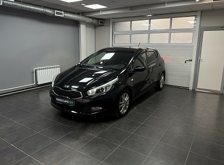 KIA Ceed 1.6 AT (129 л.с.) 2014