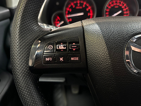 Mazda 6 1.8 MT (120 л.с.) 2011