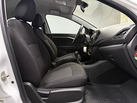 ВАЗ (LADA) Vesta 1.6 MT (106 л.с.) 2017