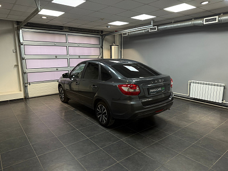 ВАЗ (LADA) Granta 1.6 MT (106 л.с.) 2024