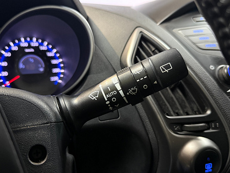 Hyundai ix35 2.0 4WD MT (150 л.с.) 2014