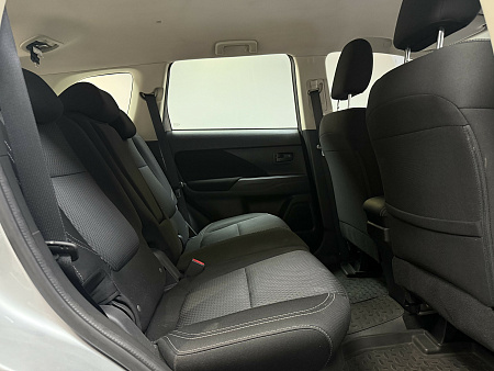 Mitsubishi Outlander 2.0 CVT (146 л.с.) 2019