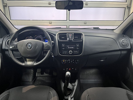 Renault Sandero Stepway 1.6 MT (102 л.с.) 2016